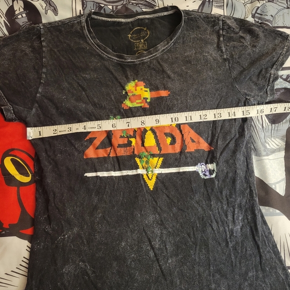 Nintendo Legend of Zelda Link Shirt - Picture 6 of 9